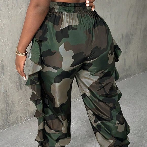 Camo Print Drawstring Waist Ruffle Trim Pants - Picture 3 of 5